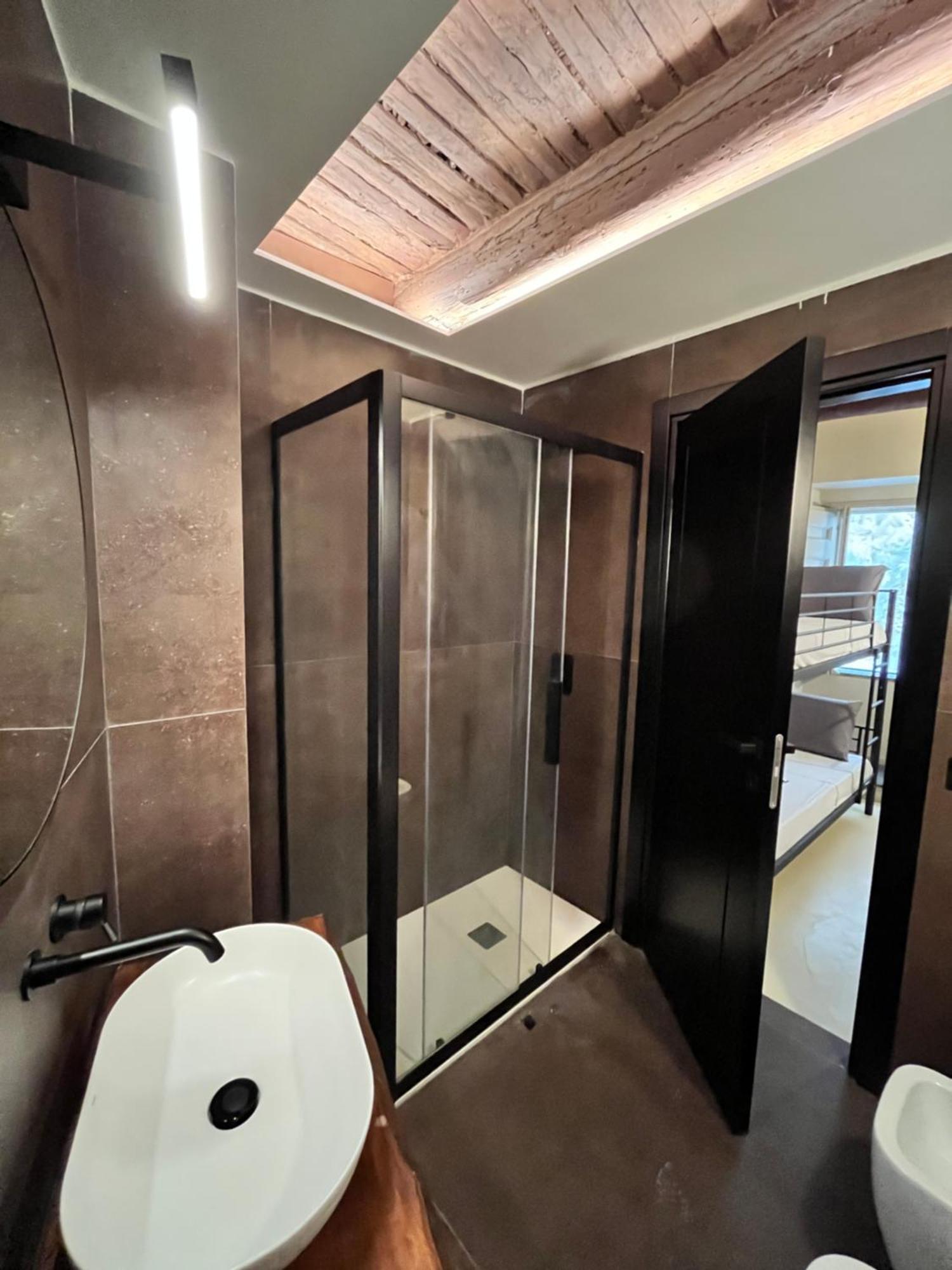 Guest house The Neapolitan Bb Palazzo Carafa Della Spina Naples